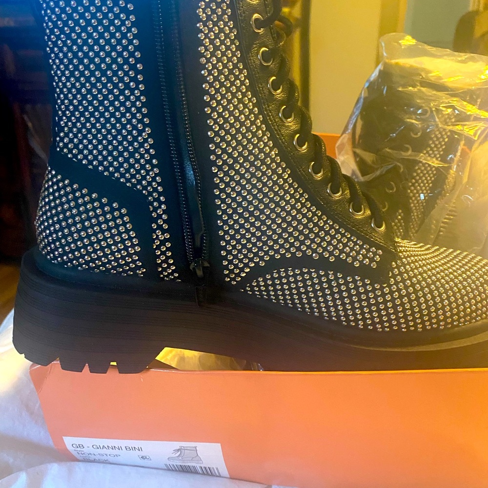Brand new combat boots
